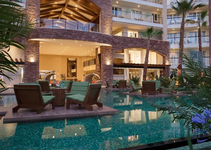 Krystal Grand Cabos 5*